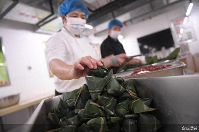 景区门店预订热 双节叠加引餐饮热潮AG真